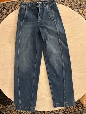 Madewell Relaxed Straight-Leg Jeans in Deep Blue Wash